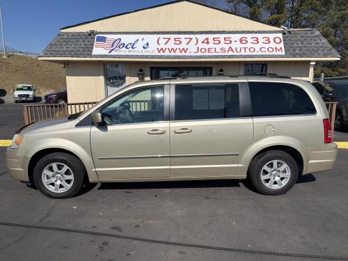 2010 Chrysler Town & Country Touring